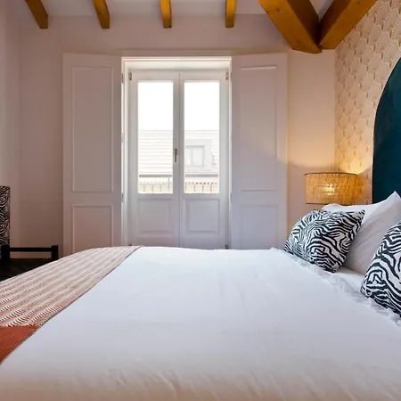 Boutique Rentals-the Alma W/ Balcony Daire *
