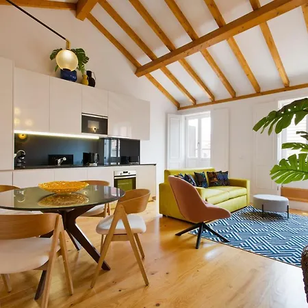 Boutique Rentals-the Alma W/ Balcony Daire