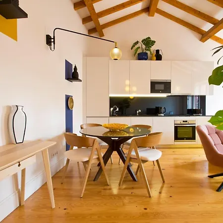 Boutique Rentals-the Alma W/ Balcony *