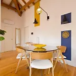 Boutique Rentals-the Alma W/ Balcony *