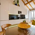 Boutique Rentals-the Alma W/ Balcony * Porto