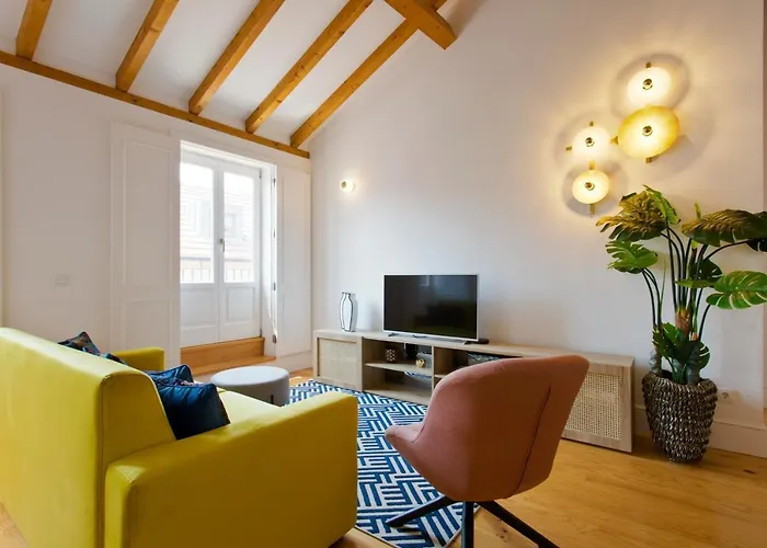 Daire Boutique Rentals-the Alma W/ Balcony